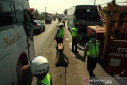 Empat orang  meninggal terbakar pada kecelakaan di pantura Subang