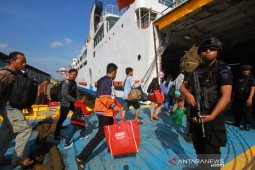 Pengamanan Arus Mudik Di Pelabuhan Trisakti Banjarmasin