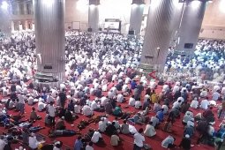 Jamaah padati Maajid  Istiqlal di malam iktikaf