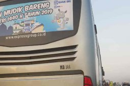 Bus pariwisata terbakar di Cipali, sopir luka bakar