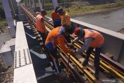 Perbaikan rel kereta api