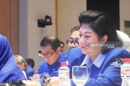 Khofifah ajak masyarakat Jatim shalat ghaib doakan Ani Yudhoyono