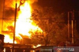 Fasilitas penyimpanan produk  minyak di Iran terbakar