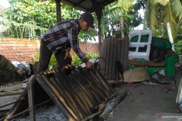 "Lemang" ketan bakar yang selalu dinanti saat Lebaran