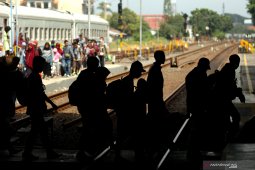 H-3 Lebaran, pemudik padati berbagai moda transportasi umum