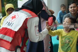 PMI bagikan paket obat pertolongan pertama untuk pemudik