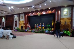 "Mamanda" hibur sahur gubernur bersama wartawan