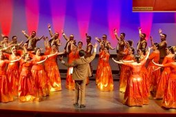 Paduan Suara BMS berprestasi di forum Internasional di Perancis