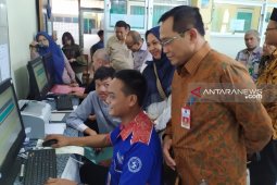 Disdik Jatim pastikan layanan pengambilan pin PPDB tetap berjalan