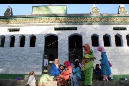 Jamaah Al Muhdhor gelar shalat id lebih awal
