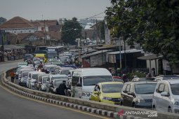 Arus mudik Nagreg lancar