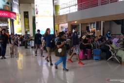 Pemudik di Stasiun Gambir H-1 Lebaran mulai menurun