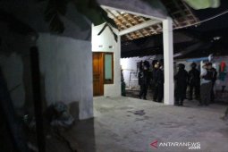 Densus 88 geledah pelaku bom bunuh diri