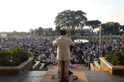 Umat Islam Cianjur shalat Id pertama kali di Taman Alun-Alun