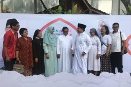 Hari pertama Lebaran, tokoh lintas agama Banyuwangi kunjungi kediaman Bupati Anas
