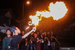 Pawai Obor Sambut Idul Fitri