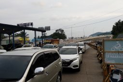 Kemacetan luar biasa di pintu masuk Pelabuhan Bakauheni