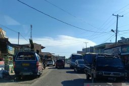 Arus lalulintas arah ke wisata Danau Toba ramai lancar
