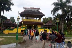 Istana Alwatzikoebillah, Kalbar ramai dikunjungi masyarakat saat Lebaran