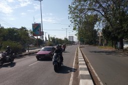 Minggu pagi kendaraan lewati Pantura Cirebon  lancar