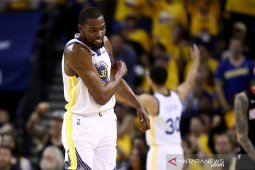 Durant tolak tambah kontrak 31,5 juta dolar setahun di Warriors