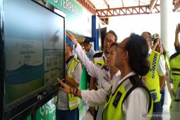 Bandara Syamsudin Noor menambah enam "extra flight" di puncak arus balik
