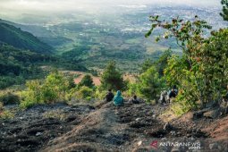Gunung Guntur ramai wisatawan pendaki