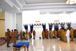 Bupati Tapanuli Tengah lantik 19 pejabat baru