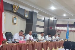 Mantan pimpinan OPD "berkantor" di warung kopi, Wali Kota Sibolga: Harus ditindak