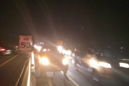 Kecelakaan beruntun libatkan lima mobil di Tol Japek