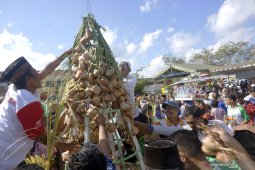 Lebaran Ketupat Durenan