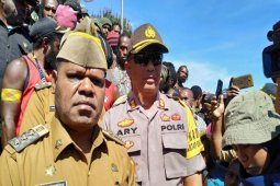 Bupati Yuni Wonda akui pendidikan di Puncak Jaya alami kemunduran