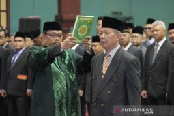 Ade Yasin rombak susunan pejabat Pemkab Bogor