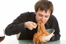 Nafsu makan meningkat saat Ramadhan dan Lebaran