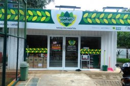 Masjid Al Latief Depok makmurkan yatim dengan kelola warung wakaf