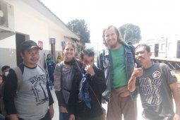 Wisatawan Amerika Serikat kunjungi perkampungan Badui