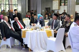 Gubernur Arinal dan Wagub Chusnunia Ramah Tamah dengan DPRD Lampung
