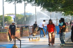 Siring Menjadi Lapangan Skateboard