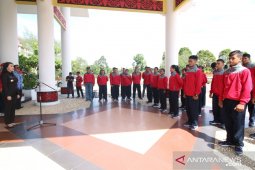 Bupati Karolin lepas kontingen Popda Kalbar