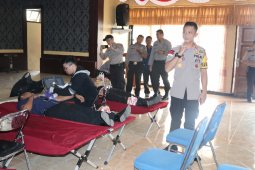Penderita thalasemia bisa minta pendonor darah ke Polres Garut