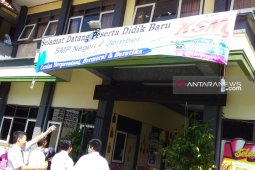 Meski sistem zonasi, sekolah favorit di Jember masih diserbu peserta PPDB