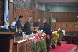 Sembilan fraksi DPRD tanggapi Ranperda Pertanggungjawaban Pelaksanaan APBD 2018