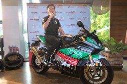 Pebalap Ali Adrian naik ke kelas Superbike di musim balap2019