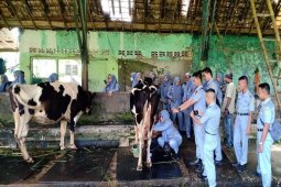 Mahasiswa Polbangtan Bogor belajar bioteknologi pertanian di  PT Dafa Tekno Agromandiri
