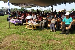 Pemkab Bangka Tengah tanamkan budaya hidup bergotong royong
