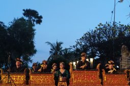Seniman Baturiti terapkan konsep Panca Guru di AS