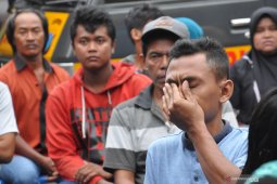 Istirahat makan, empat karyawan pabrik mancis selamat