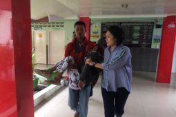 Keluarga korban kebakaran pabrik mancis pingsan di posko ante-mortem