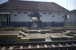 Stasiun kereta Terisi Indramayu kembali layani penumpang 1 Agustus