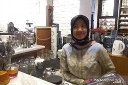 Petani kopi demonstrasikan seduh kopi gratis di Oslo, Norwegia